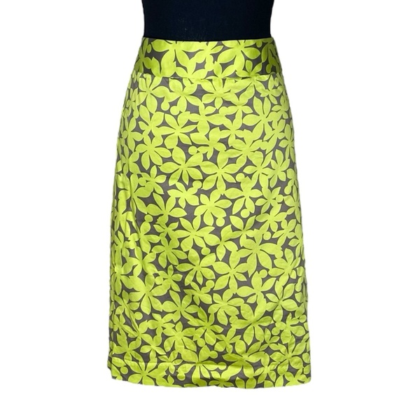 LANE BRYANT Plus Size Yellow Grey Floral Pencil Skirt Zipper Size 28 - Picture 3 of 10